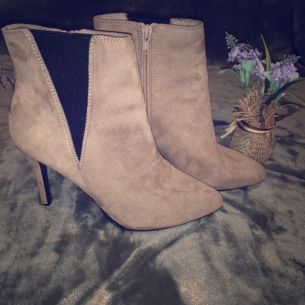 ❎SOLD❎𝐹𝑜𝓇𝑒𝓋𝑒𝓇 21 𝐵𝑜𝑜𝓉𝒾𝑒𝓈 👢